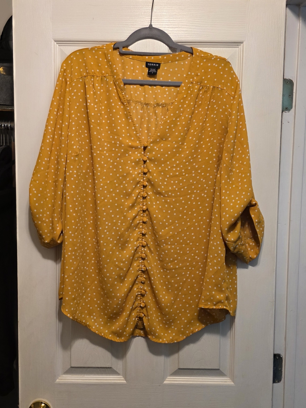 torrid Marigold Yellow Polka Dot Button-Front Blouse, Size 3 (22-24)